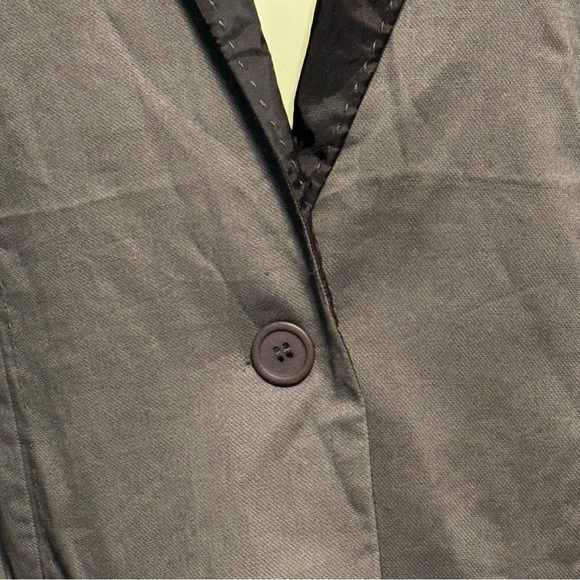 Alythea Brown Blazer with Relaxed Fit and Notched Lapel Gathered Cuffs Large NWT - Picture 2 of 14